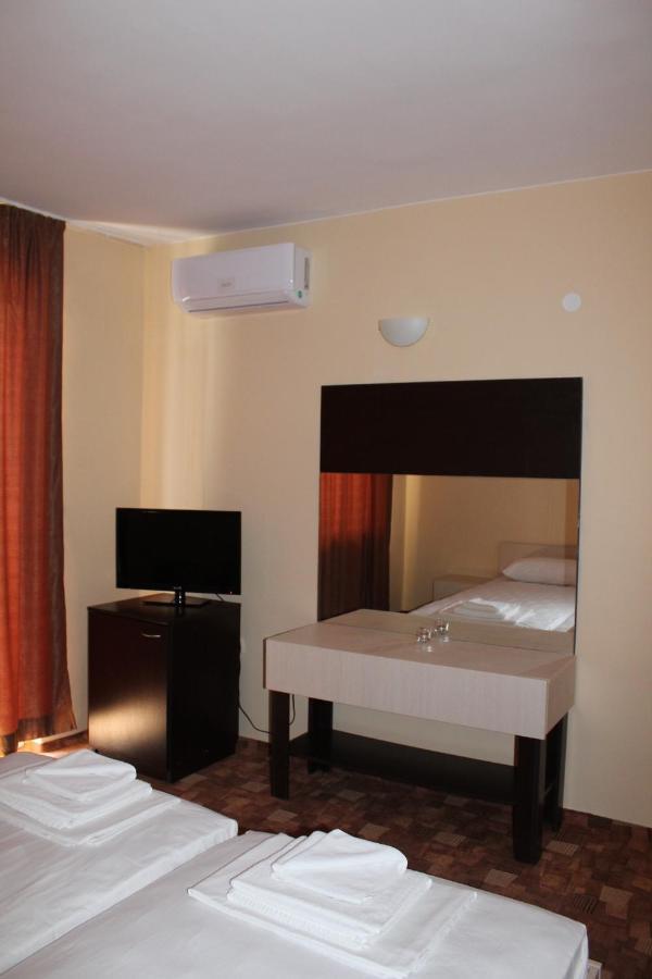 Hotel Sapphire Primorsko Zewnętrze zdjęcie