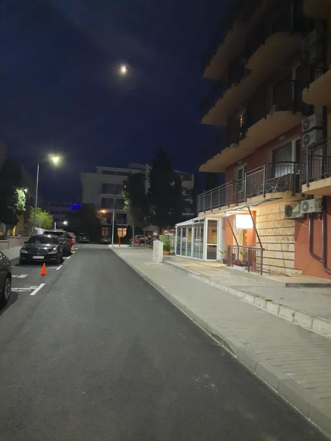 Hotel Sapphire Primorsko Zewnętrze zdjęcie