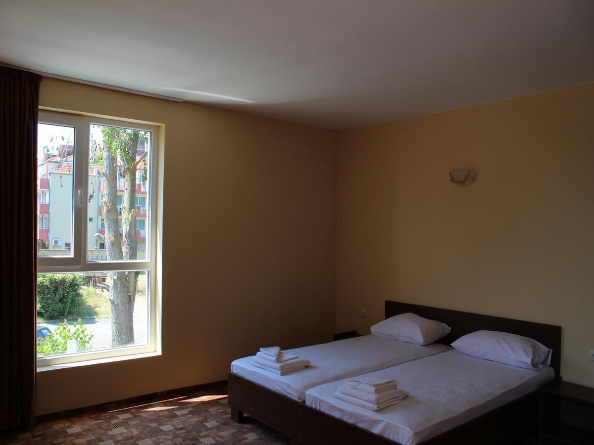 Hotel Sapphire Primorsko Zewnętrze zdjęcie
